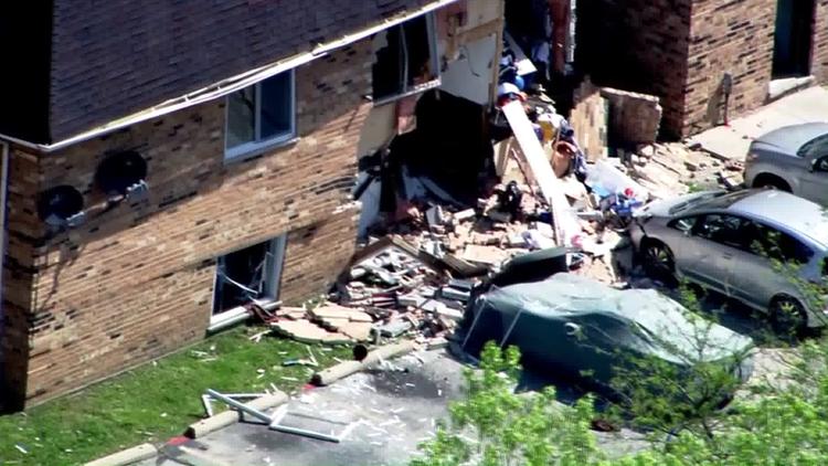 Chicago Tribune Photo Apartment Explosion
